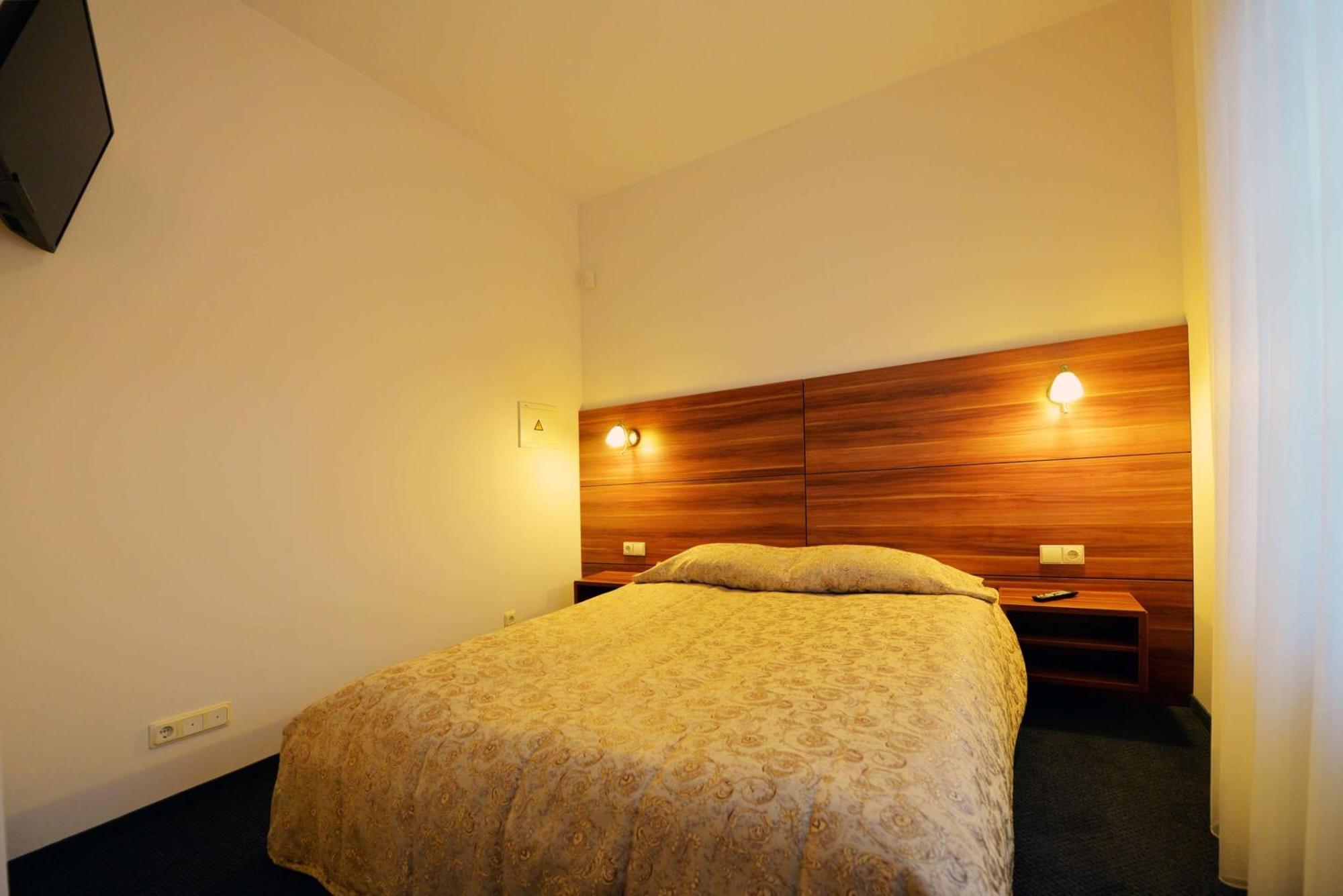 Guest House & Villa Astoma Palanga Phòng bức ảnh