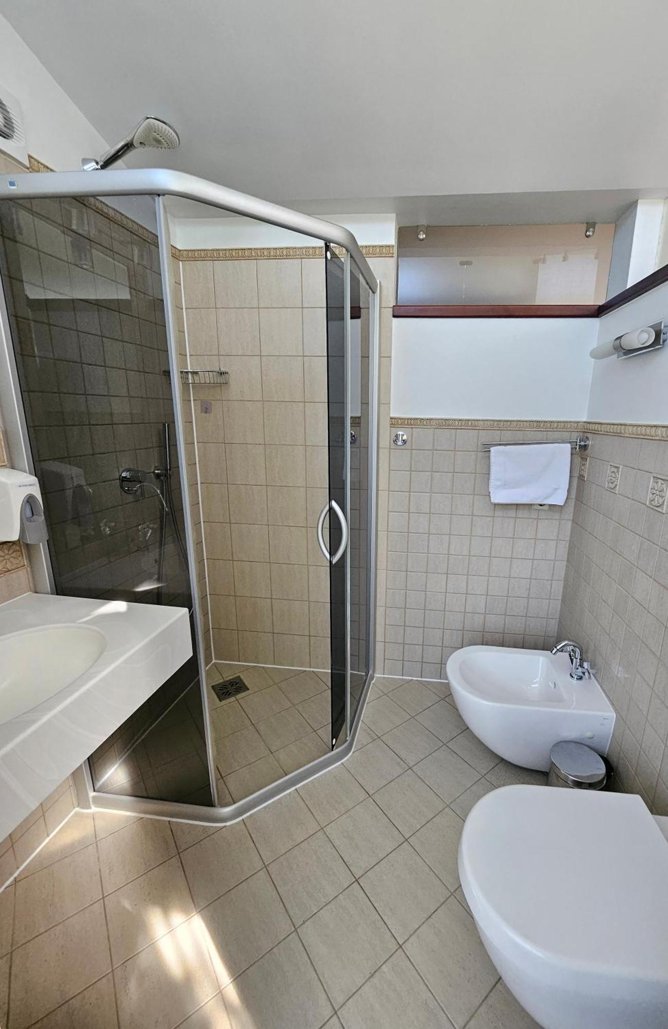 Guest House & Villa Astoma Palanga Ngoại thất bức ảnh