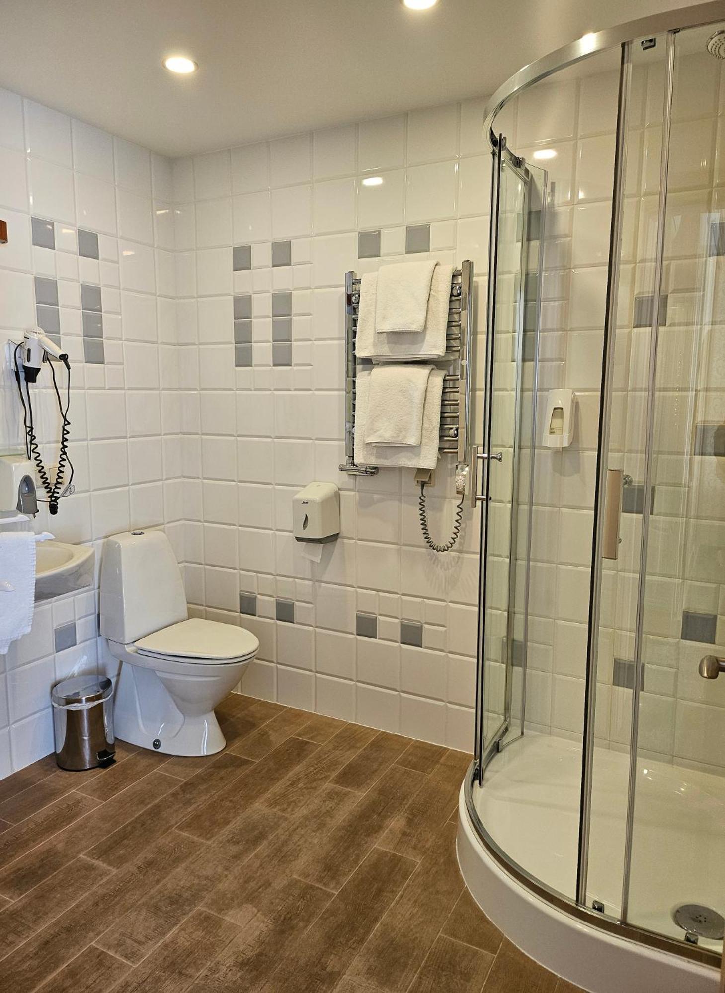 Guest House & Villa Astoma Palanga Ngoại thất bức ảnh