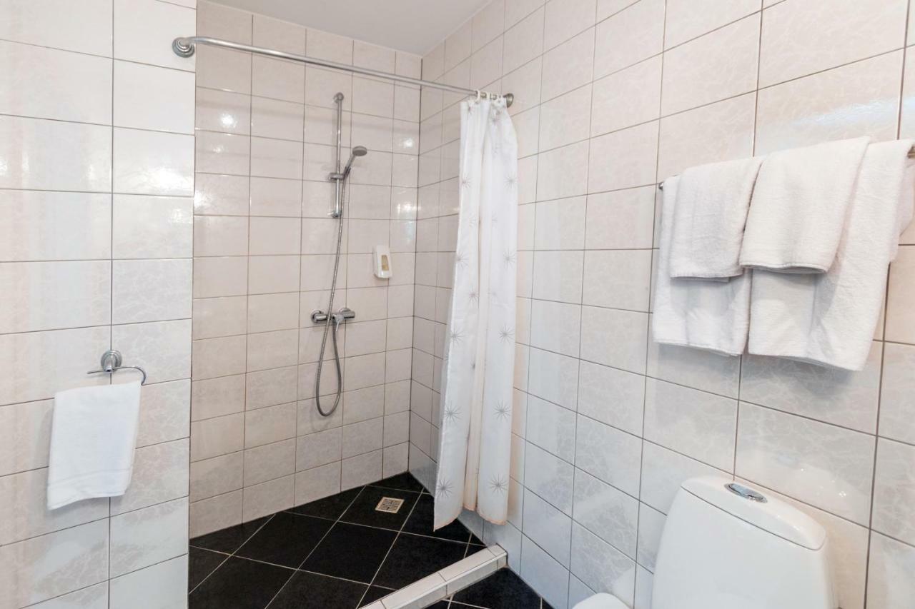 Guest House & Villa Astoma Palanga Ngoại thất bức ảnh